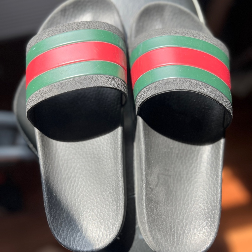 Authentic Gucci flip flops